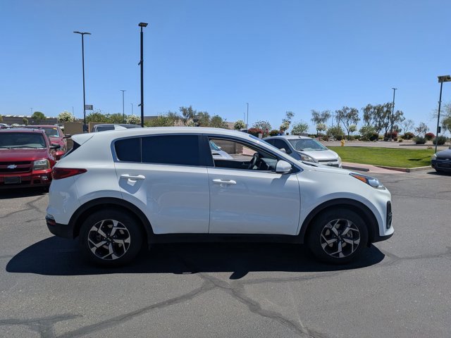 Used 2020 Kia Sportage LX image 4