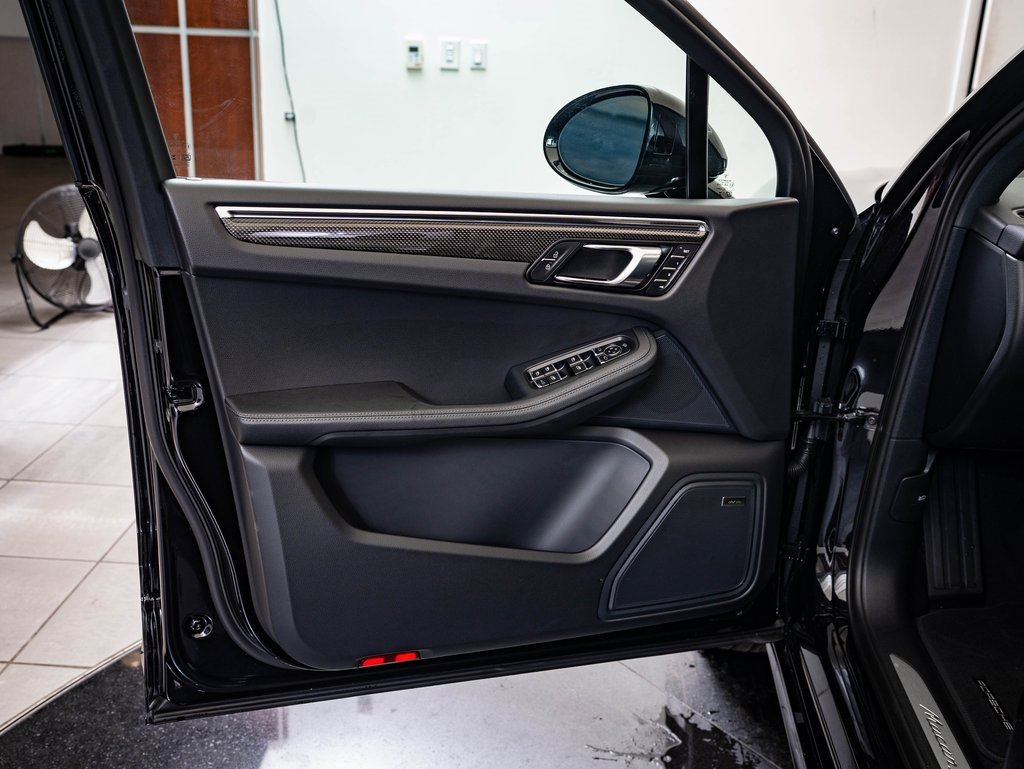New 2026 Porsche Macan S image 30