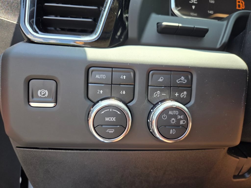 New 2026 GMC Sierra 3500 Denali Ultimate AWD/4WD image 29