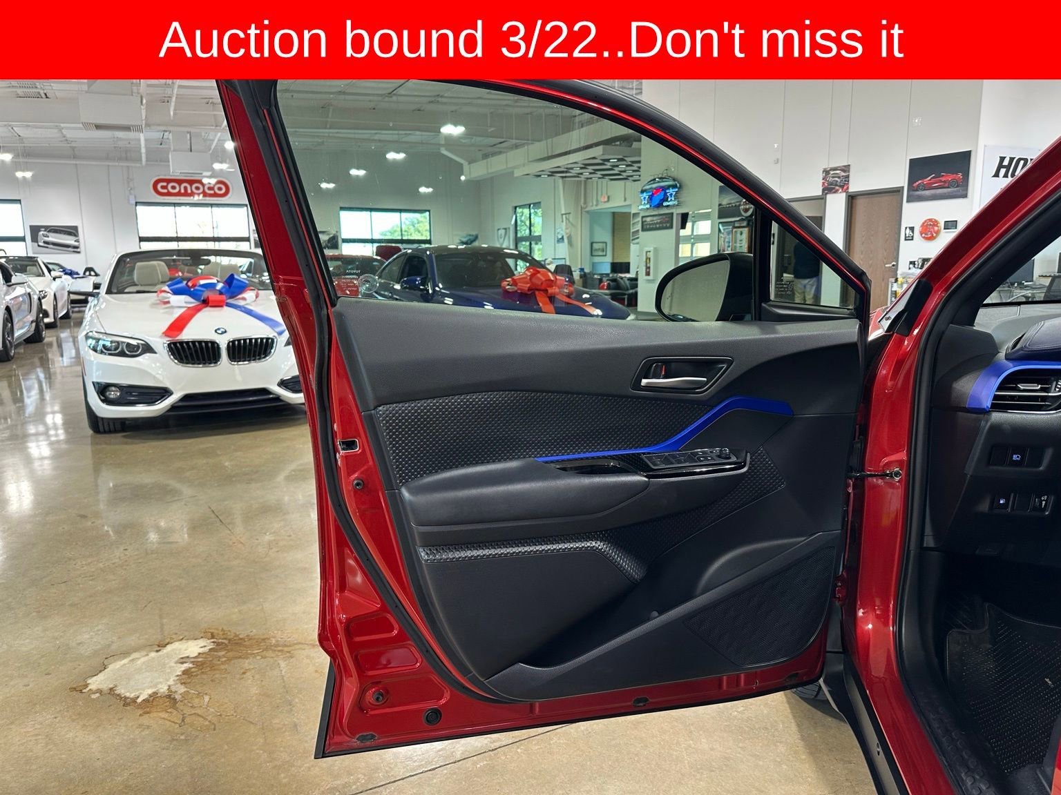 Used 2020 Toyota C-HR XLE image 10