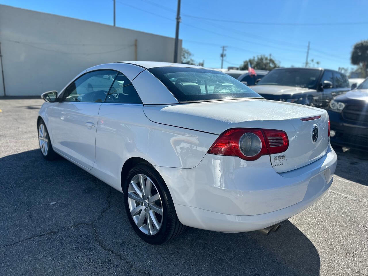 Used 2010 Volkswagen Eos Komfort image 5