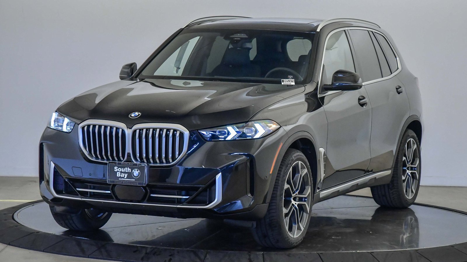 New 2026 BMW X5 xDrive40i w/ Premium Package image 1