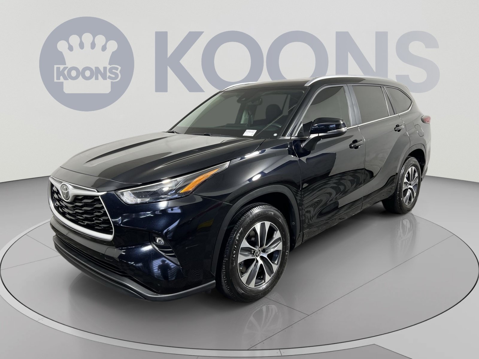 Used 2024 Toyota Highlander XLE