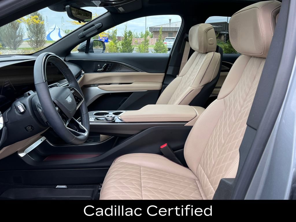 Certified 2024 Cadillac Lyriq Luxury w/ Nappa Leather Package AWD/4WD image 4