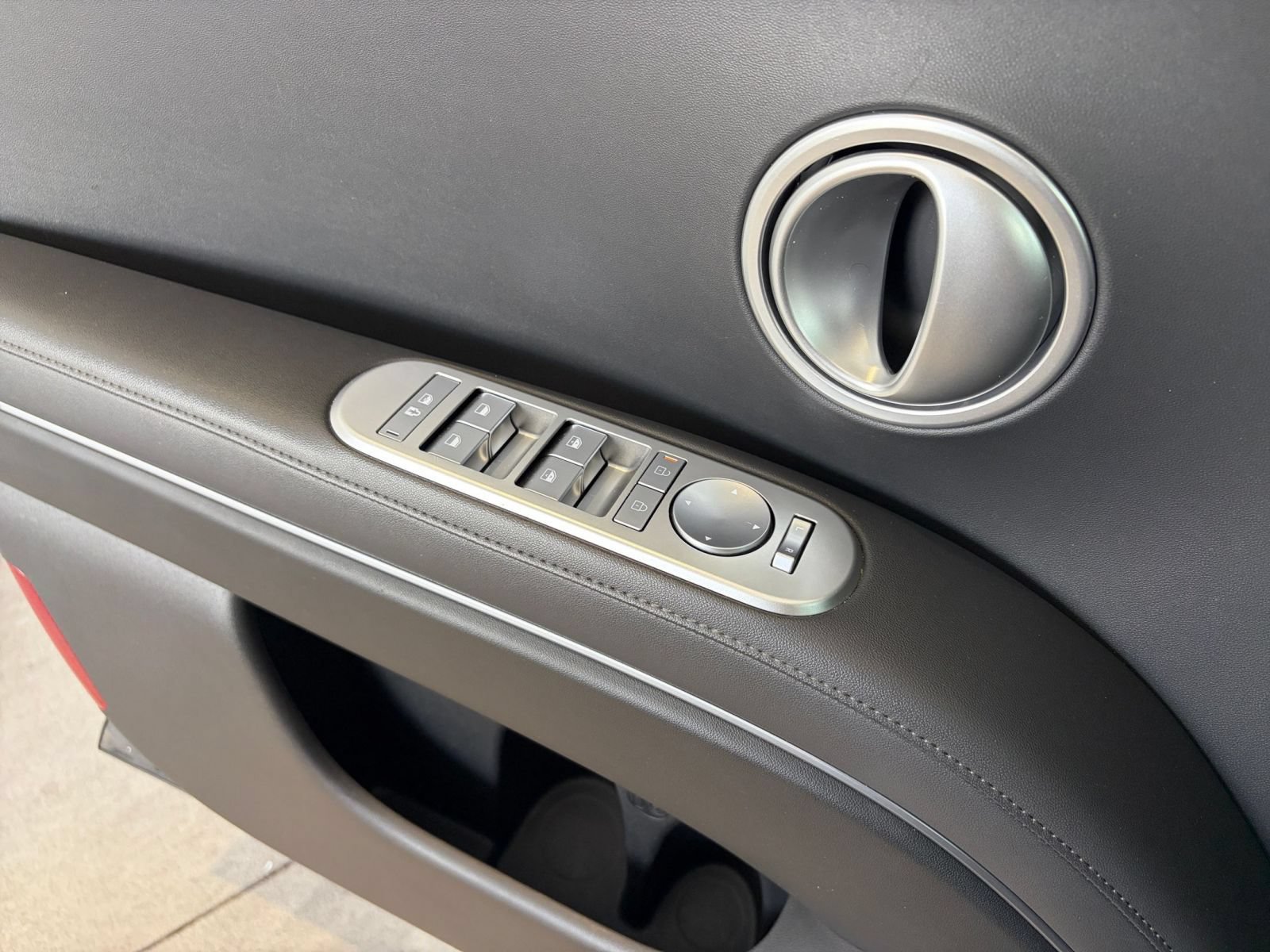 Used 2026 Hyundai Palisade SEL FWD image 18