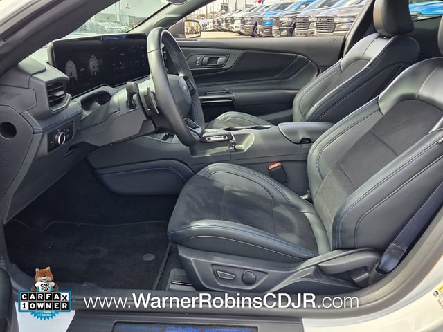 Used 2024 Ford Mustang Dark Horse image 5