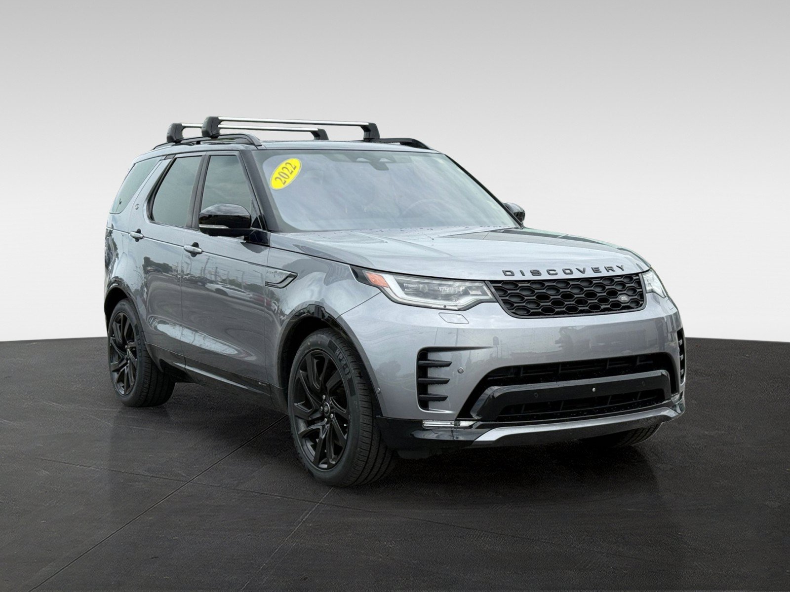 Used 2022 Land Rover Discovery S R-Dynamic AWD/4WD image 3