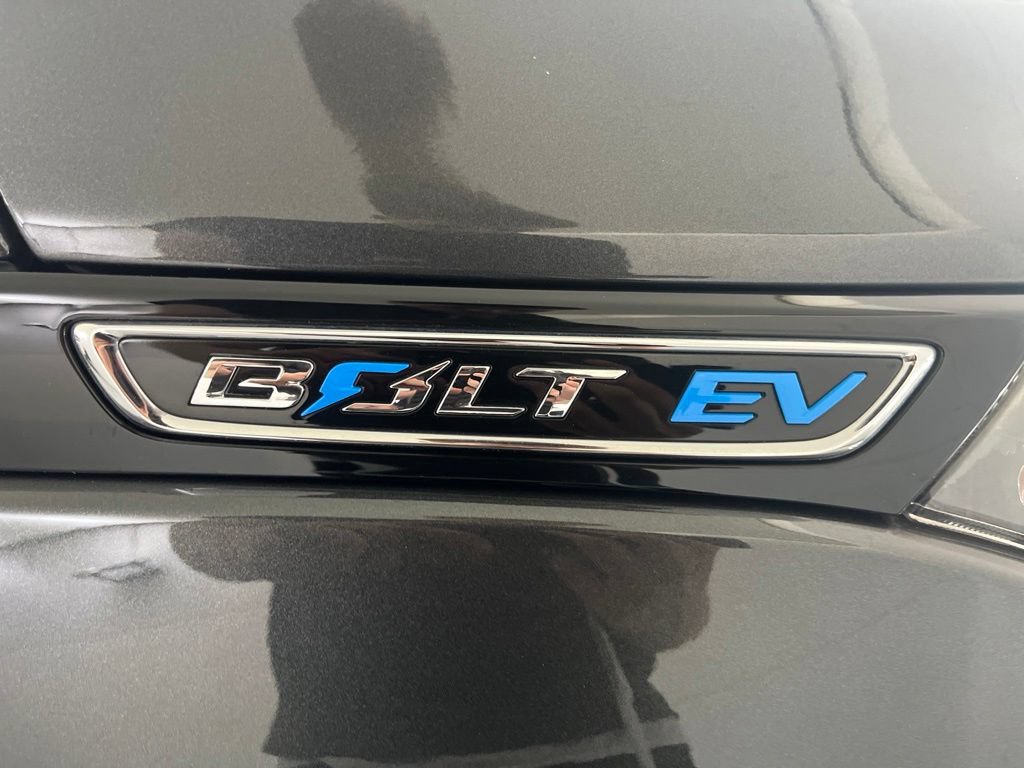 Used 2020 Chevrolet Bolt LT FWD image 50