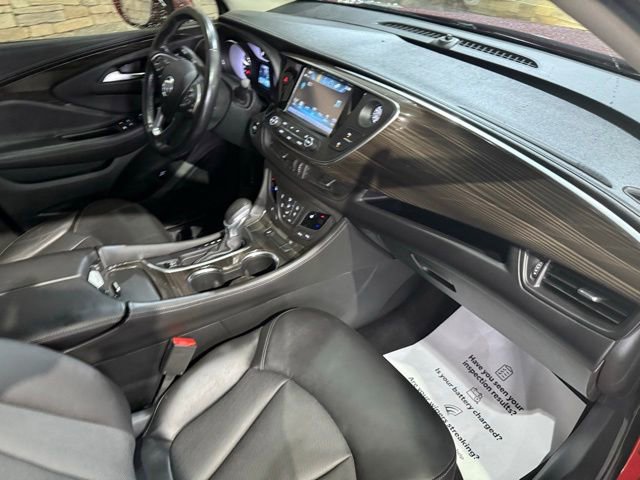 Used 2019 Buick Envision Essence FWD image 3