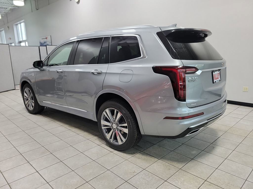 Used 2025 Cadillac XT6 Premium Luxury image 43