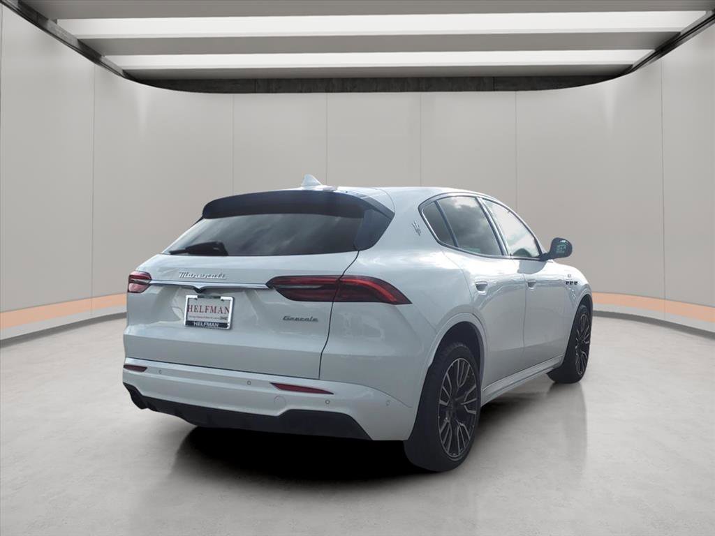 New 2024 Maserati Grecale GT image 10