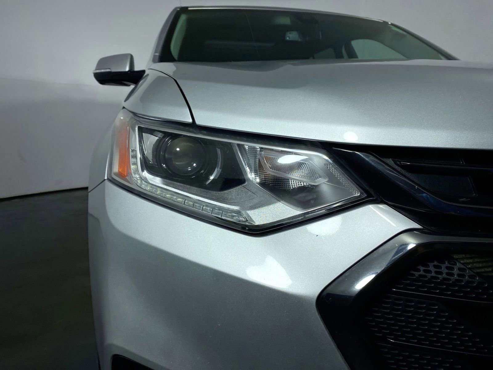 Used 2020 Chevrolet Traverse RS image 28