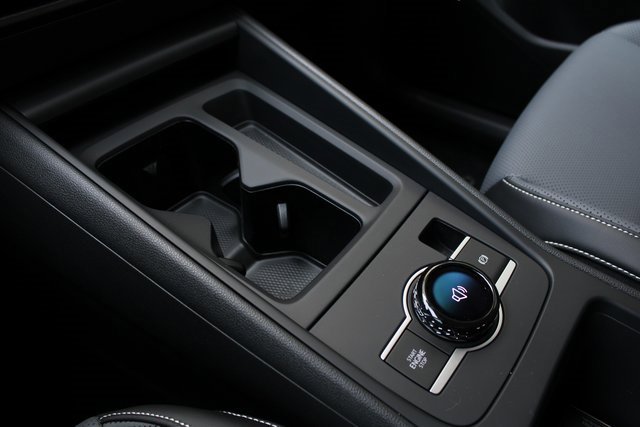 New 2025 Volkswagen Tiguan SE image 7