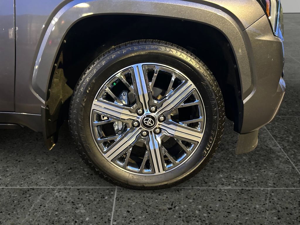 Used 2025 Toyota Sequoia 4WD image 10