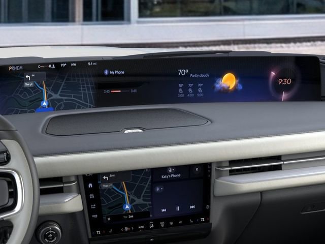 New 2026 Lincoln Navigator Premiere AWD/4WD image 15