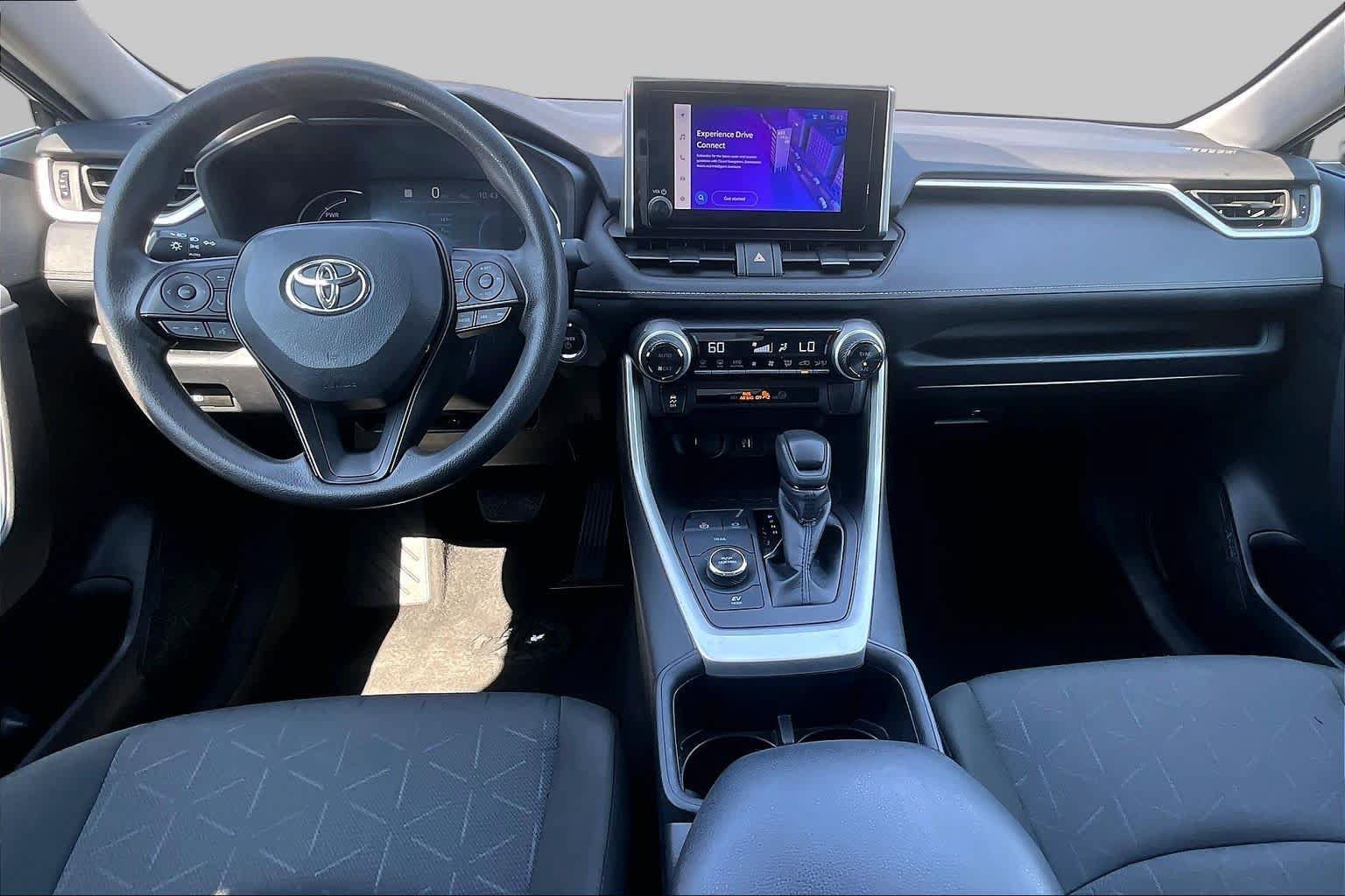 Used 2025 Toyota RAV4 XLE AWD/4WD image 16
