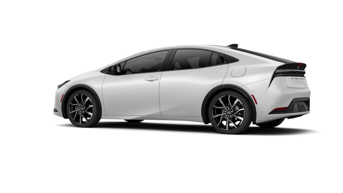 New 2026 Toyota Prius Plug-In Hybrid FWD image 29