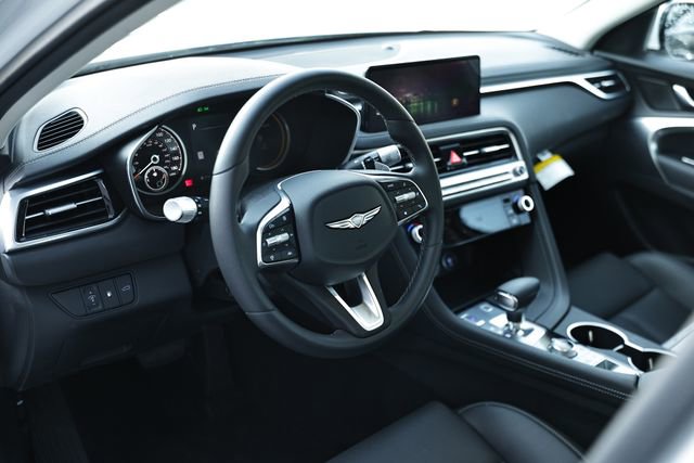 Certified 2025 Genesis G70 2.5T image 17
