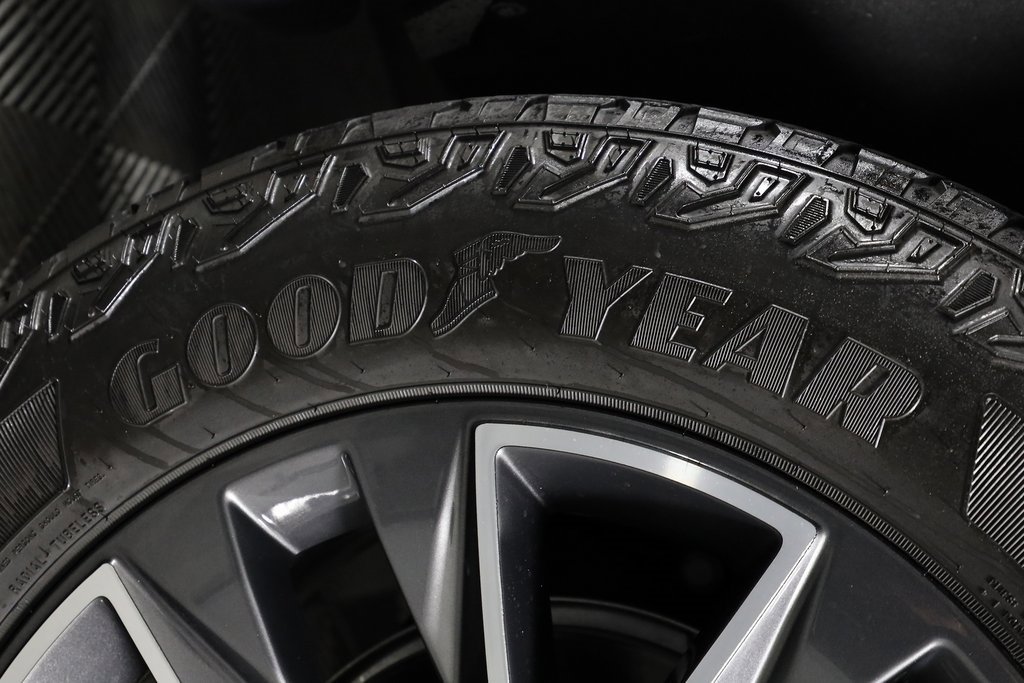 Used 2023 Chevrolet Tahoe Z71 w/ Z71 Off-Road Package image 50