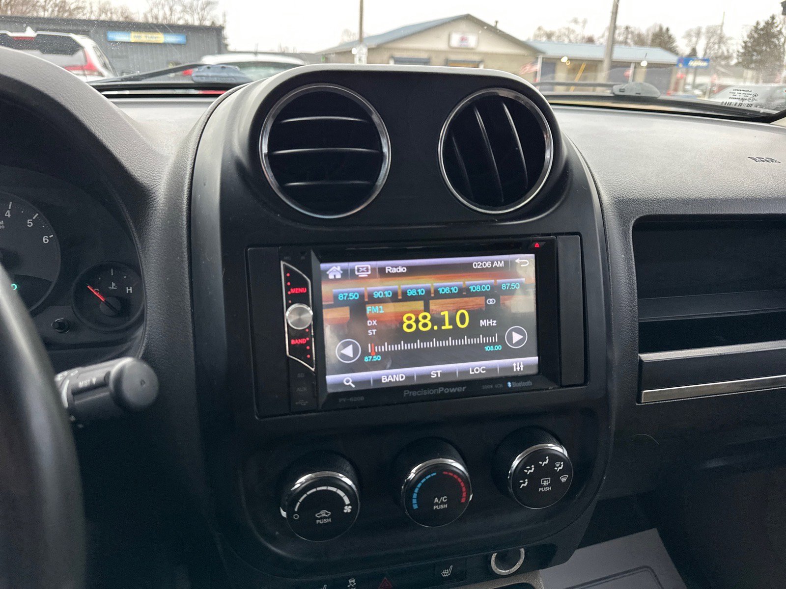 Used 2012 Jeep Patriot Latitude image 17