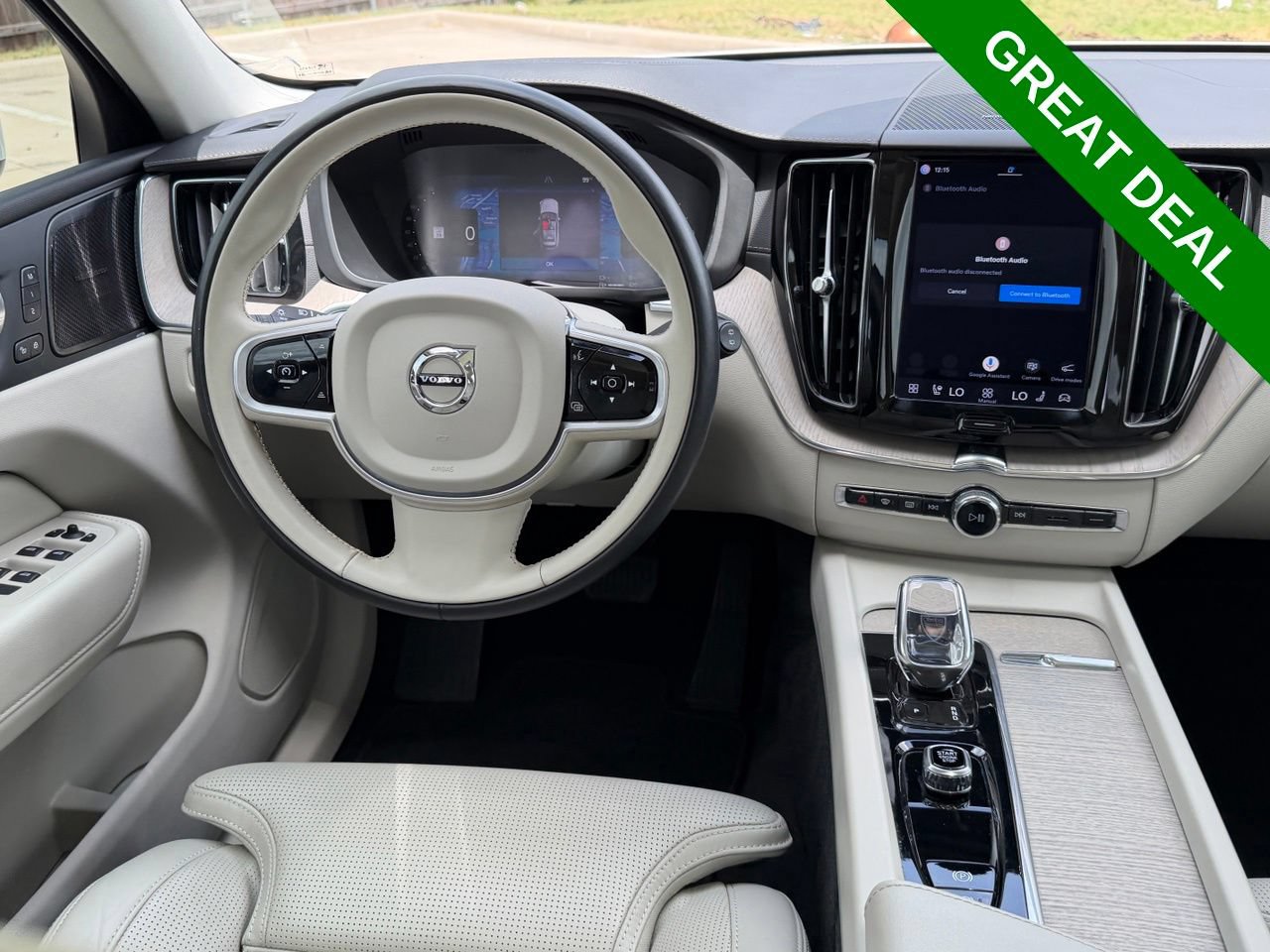 Used 2022 Volvo XC60 T8 Inscription AWD/4WD image 12
