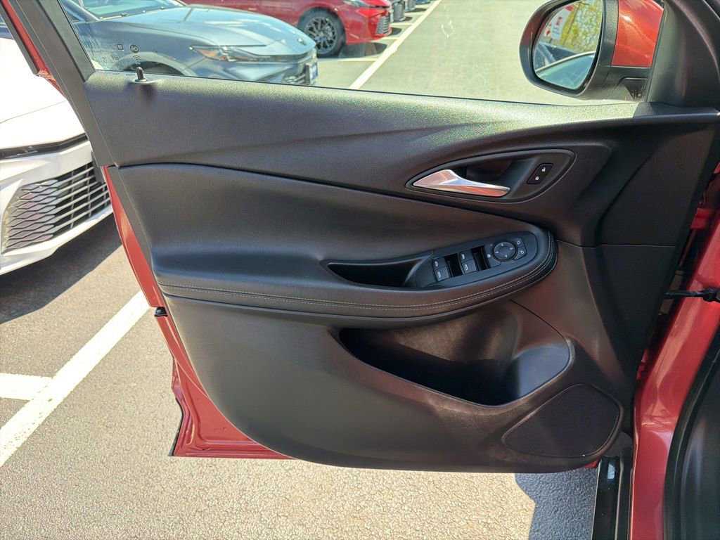 Used 2024 Buick Encore GX Sport Touring AWD/4WD image 19