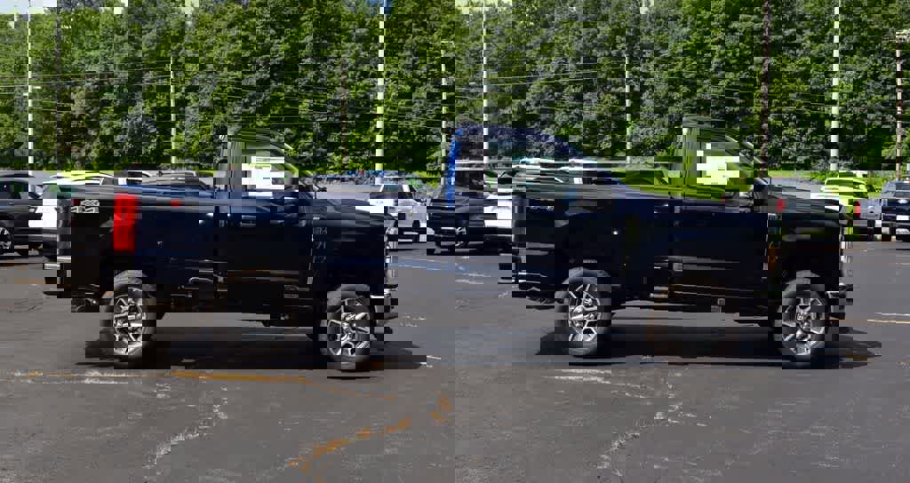 New 2025 Ford F250 XLT w/ F-250 >10K GVWR Package image 2