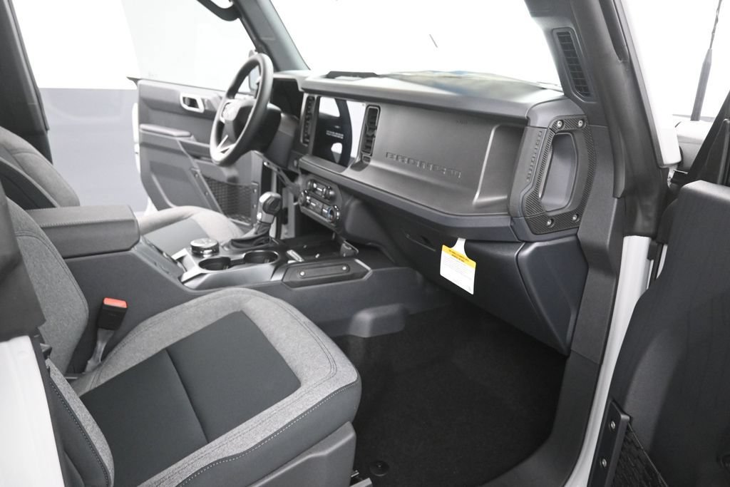 New 2026 Ford Bronco 4-Door AWD/4WD image 27