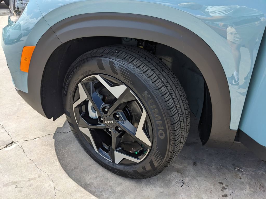 Certified 2025 Kia Seltos S image 36