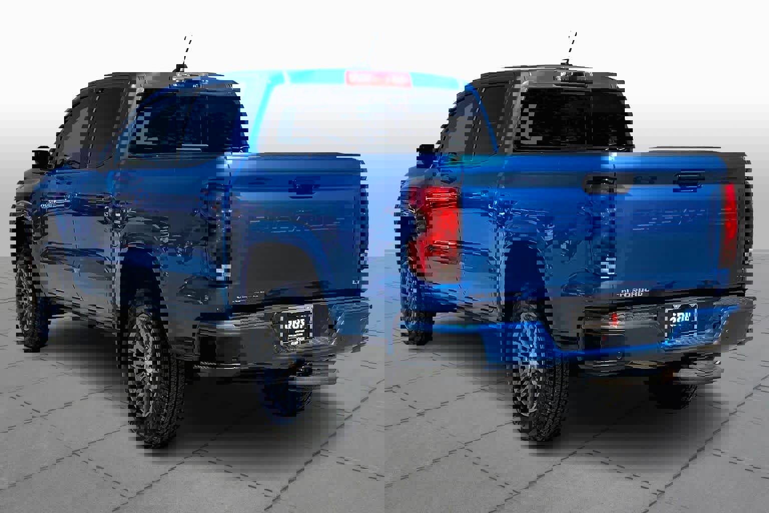 Used 2024 Chevrolet Colorado LT w/ LT Convenience Package II image 12