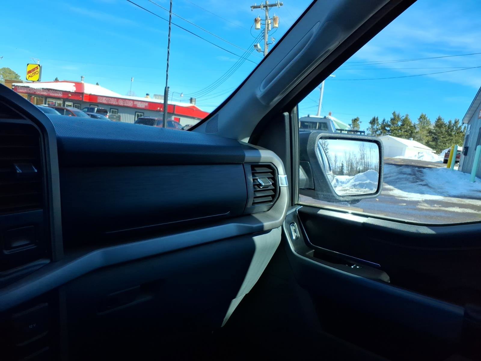 Used 2024 Ford F150 XLT w/ Mobile Office Package image 18