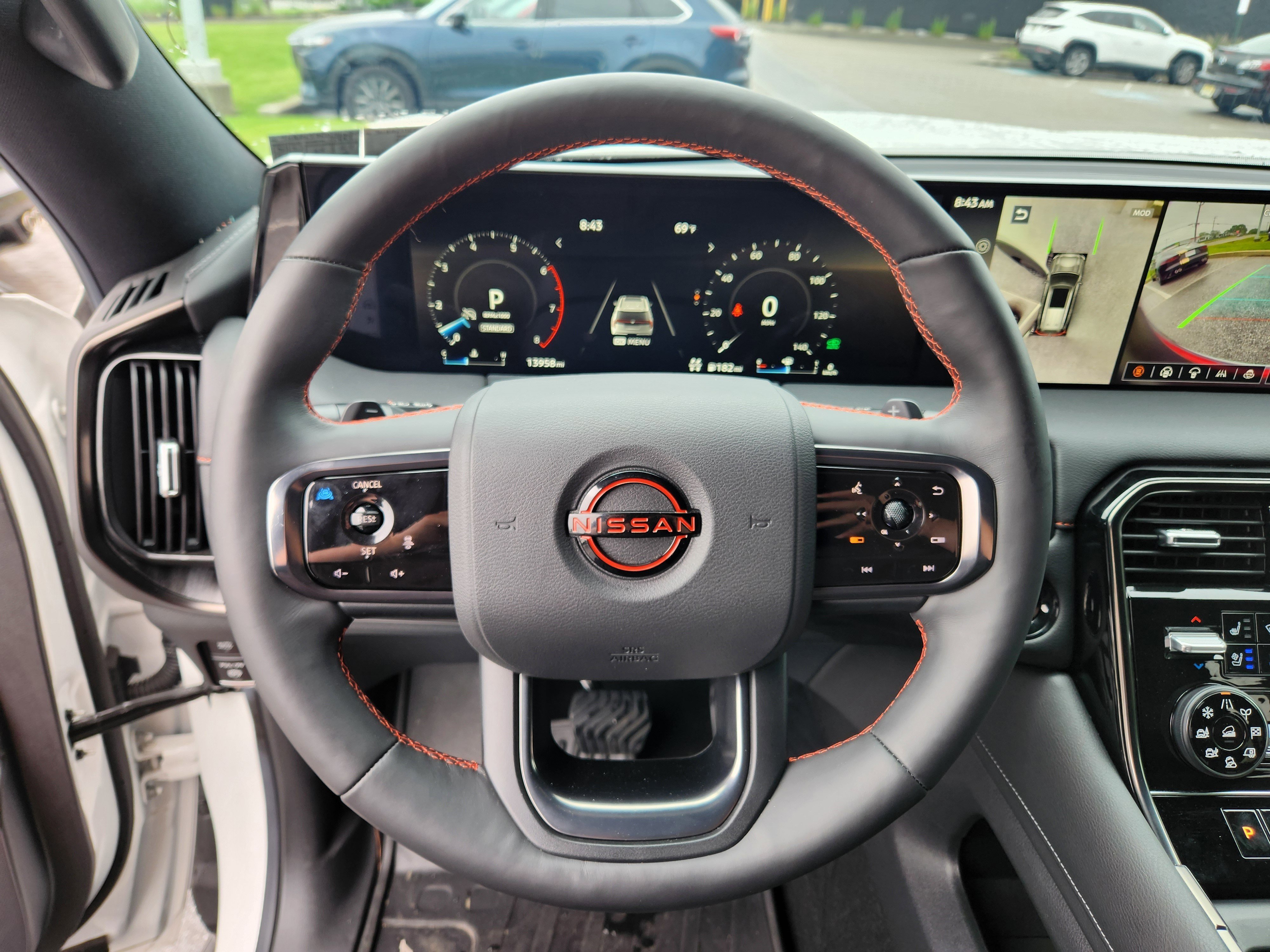 Used 2025 Nissan Armada PRO-4X w/ Pro-4X Premium Package AWD/4WD image 19
