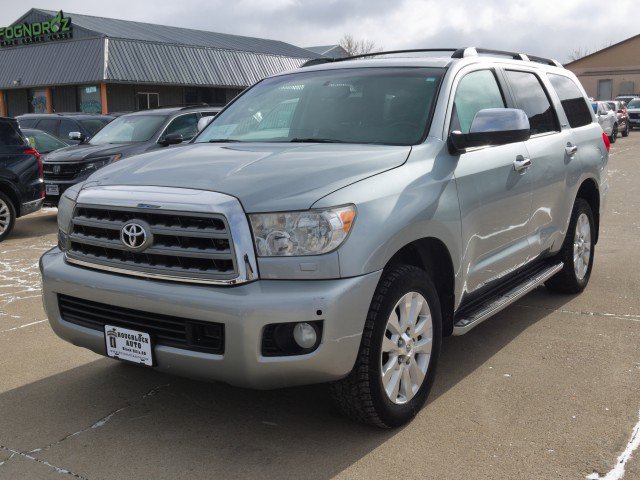 Used 2012 Toyota Sequoia Platinum image 2