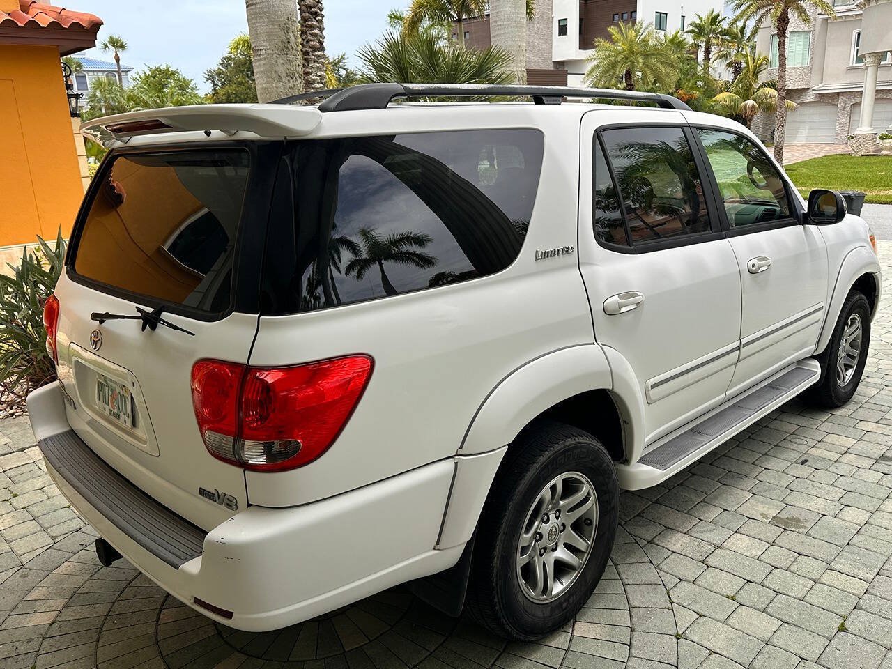 Used 2007 Toyota Sequoia Limited RWD image 32