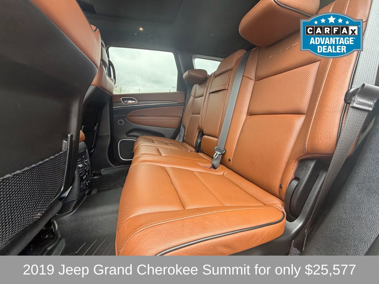 Used 2019 Jeep Grand Cherokee Summit w/ Skid Plate Group AWD/4WD image 9