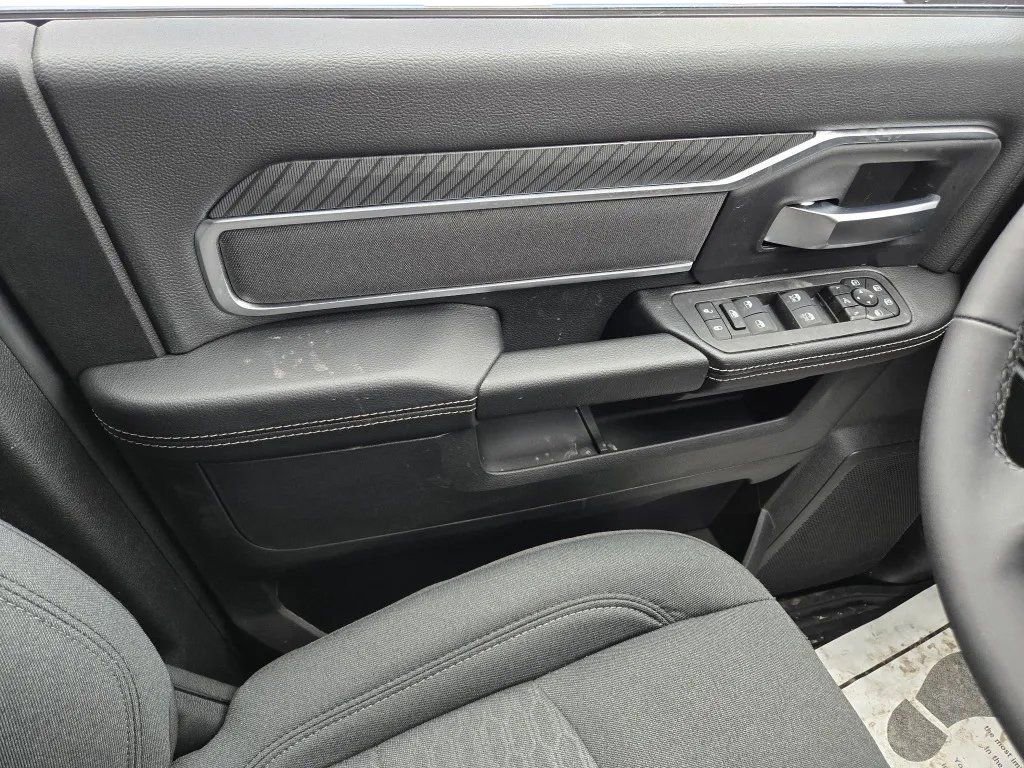New 2026 RAM 3500 Big Horn AWD/4WD image 12