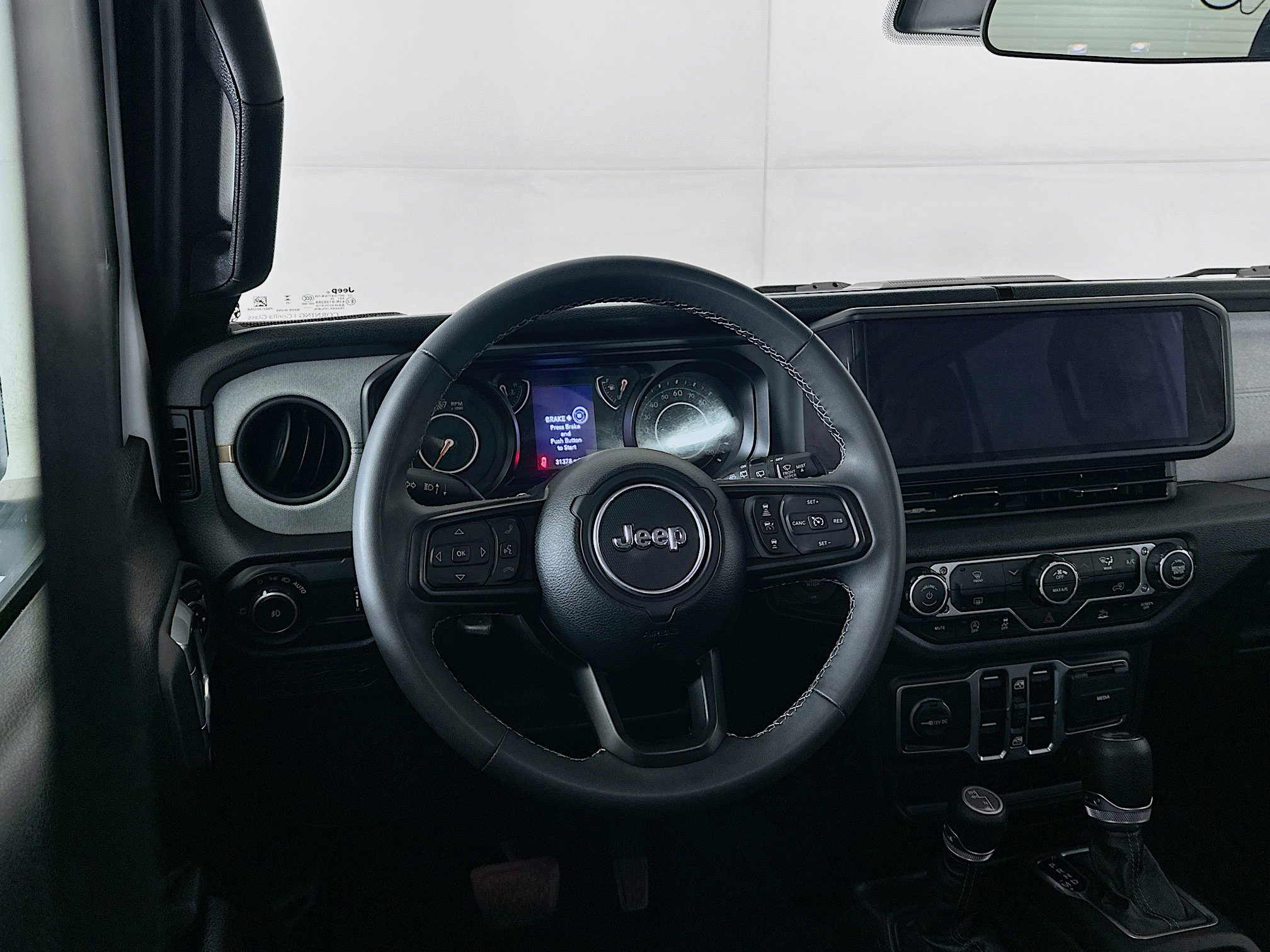 Used 2025 Jeep Wrangler Sport S image 17