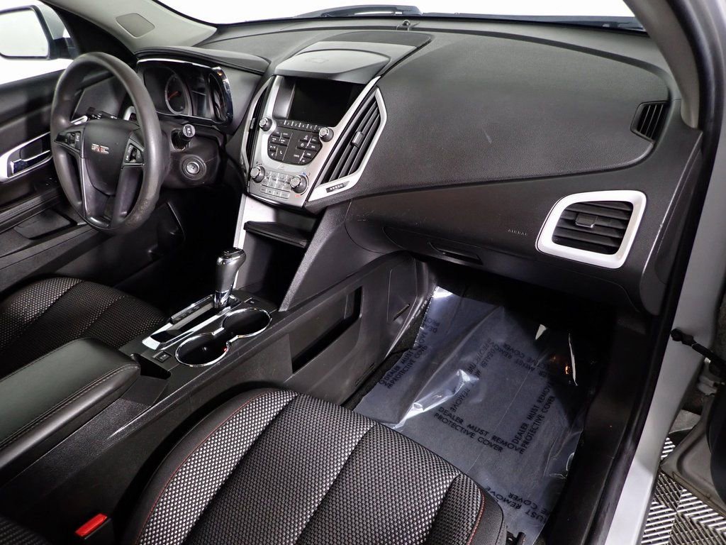 Used 2017 GMC Terrain SLE image 32