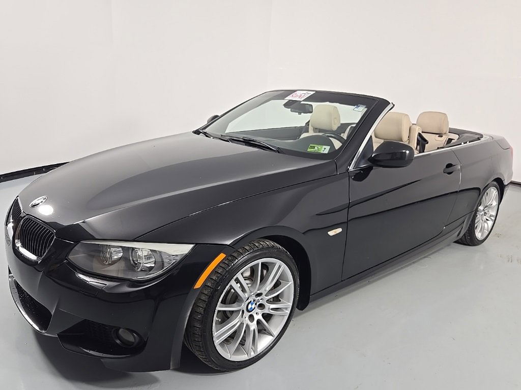 Used 2013 BMW 335i Convertible image 11
