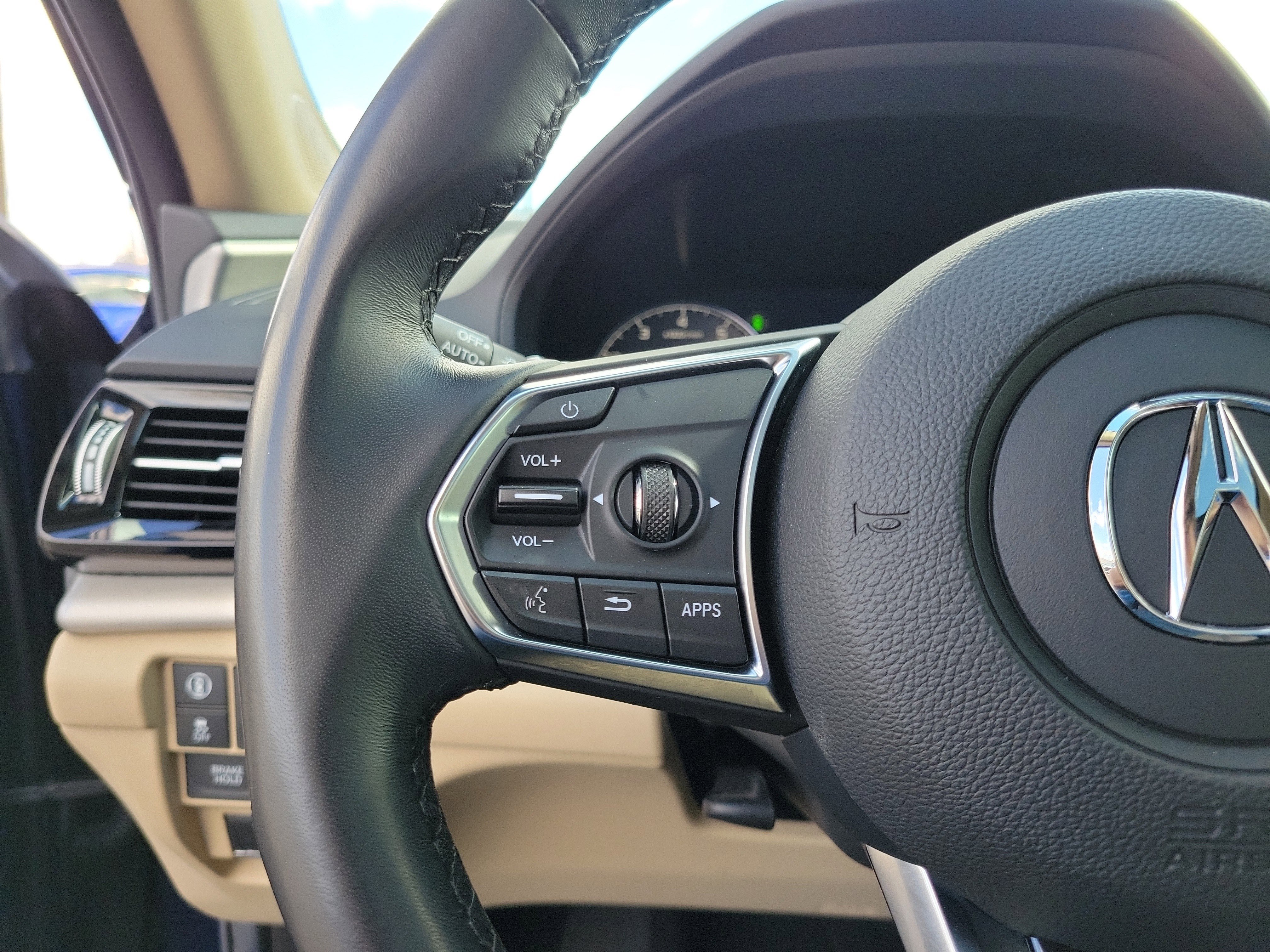 Used 2024 Acura RDX SH-AWD image 23