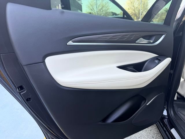 Used 2023 Buick Enclave Avenir w/ Trailering Package, 5000 lbs. image 15