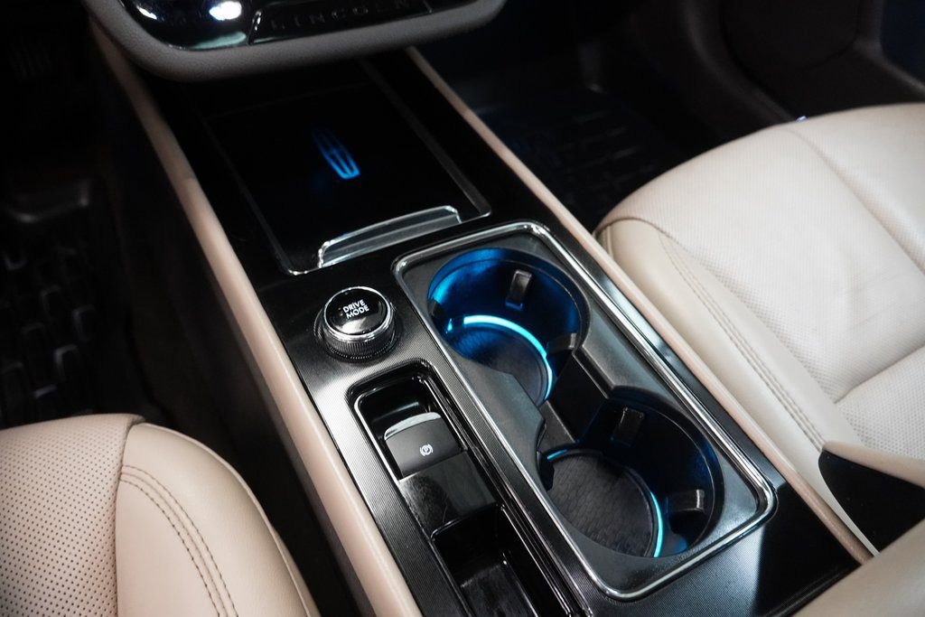 Used 2020 Lincoln Corsair Reserve w/ Elements Package image 8