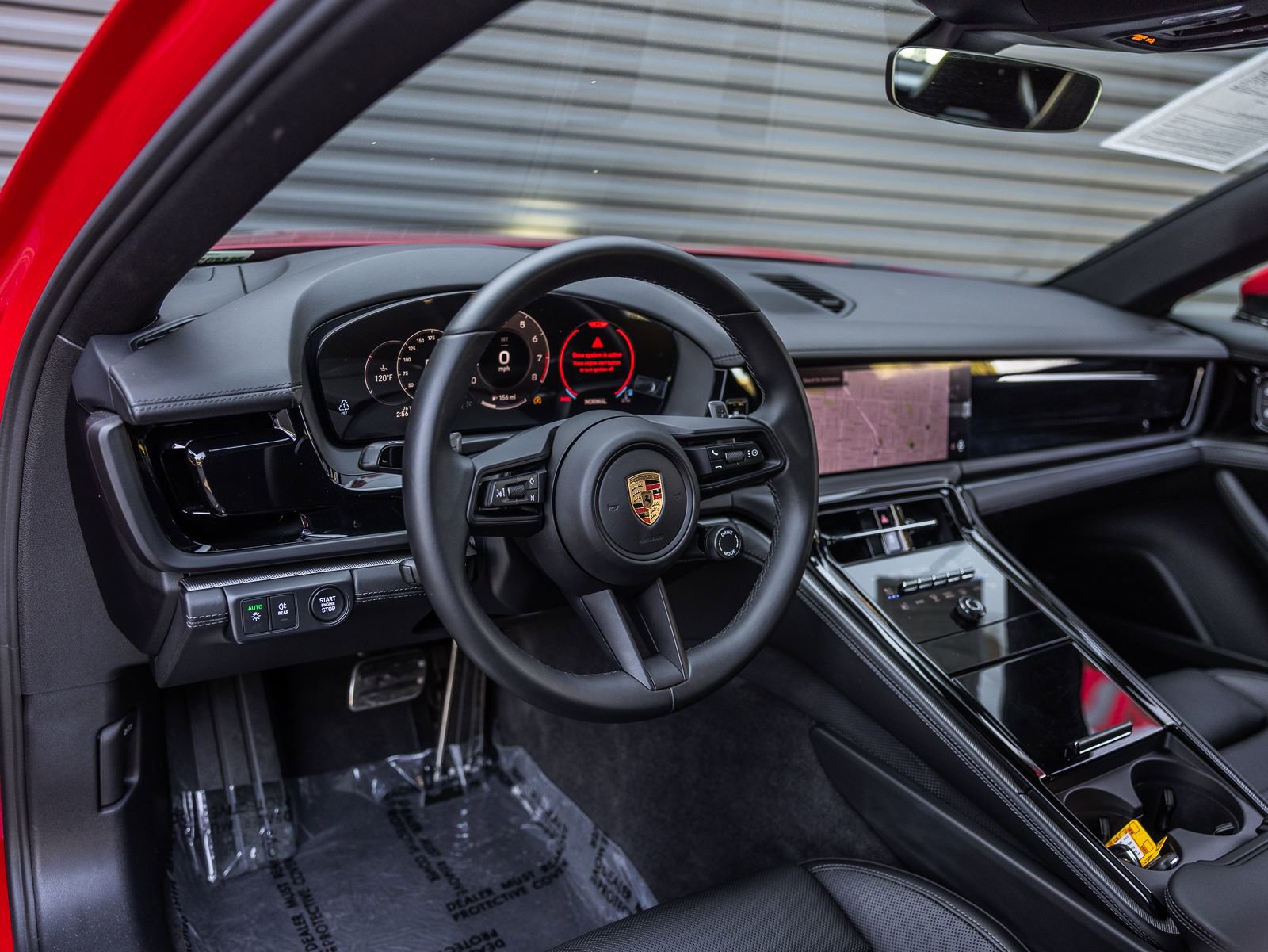 Certified 2025 Porsche Panamera 4 image 4