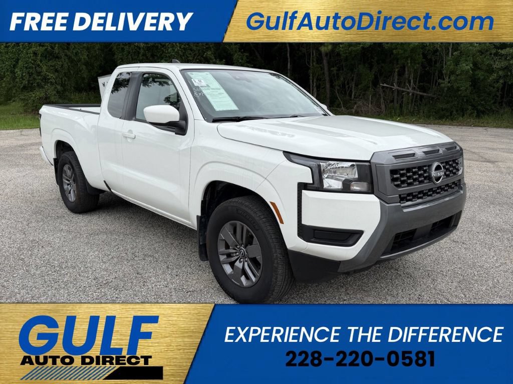 Used 2025 Nissan Frontier SV RWD image 1