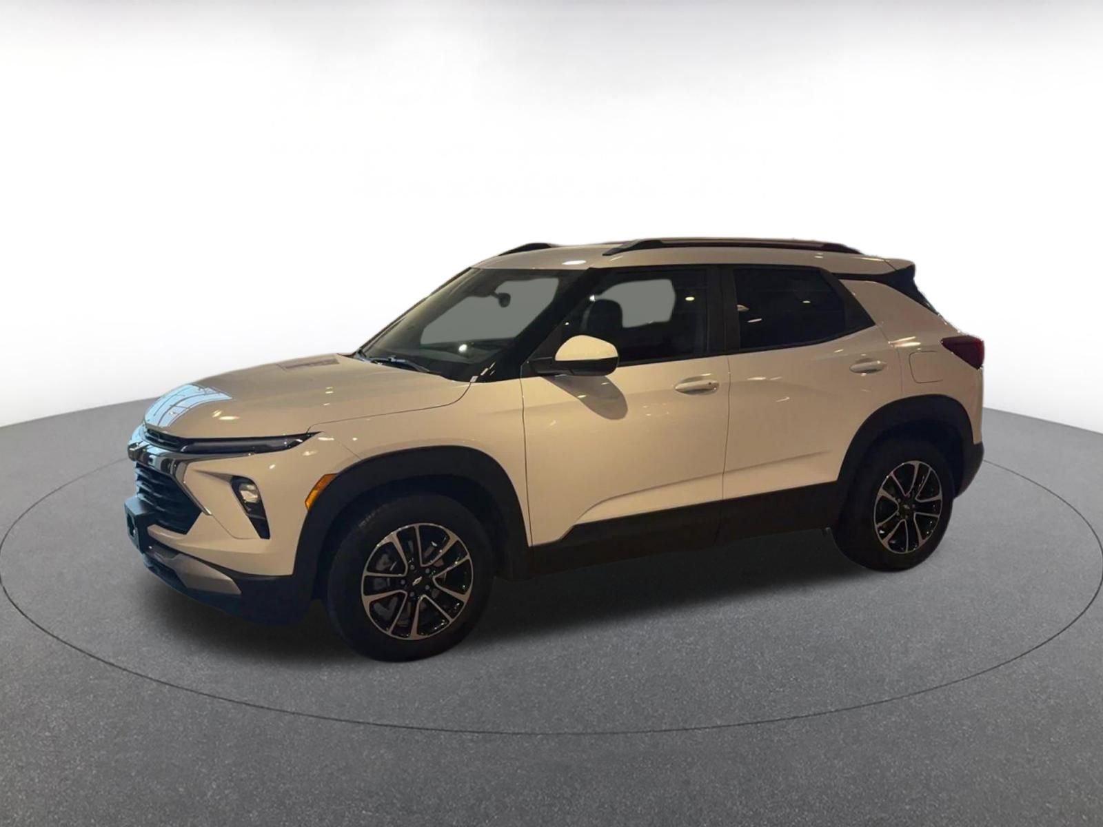 Used 2025 Chevrolet TrailBlazer LT image 8