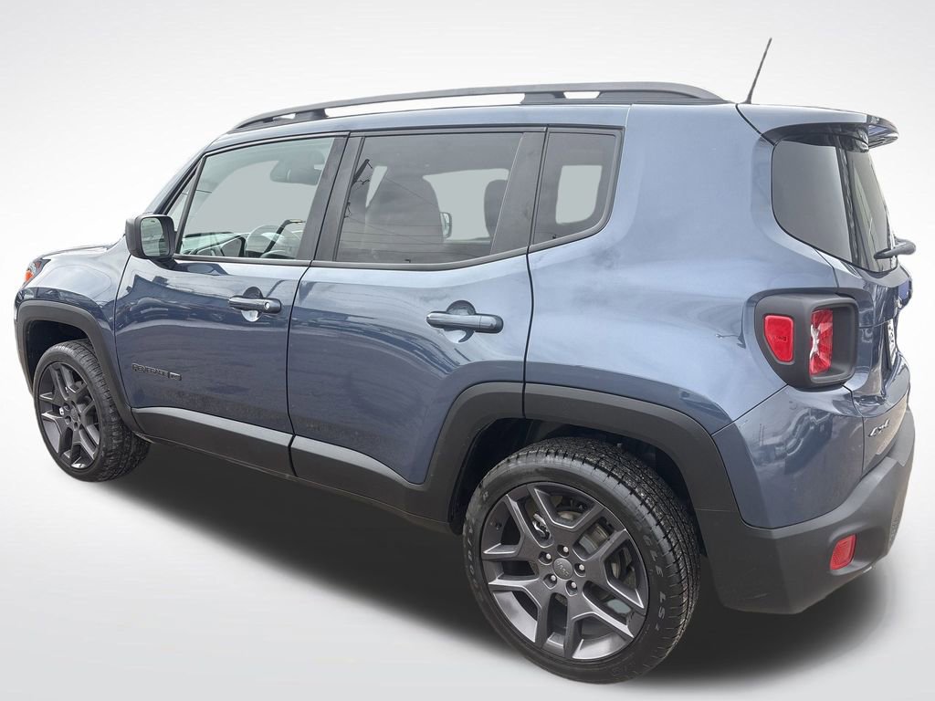 Used 2021 Jeep Renegade Latitude image 3