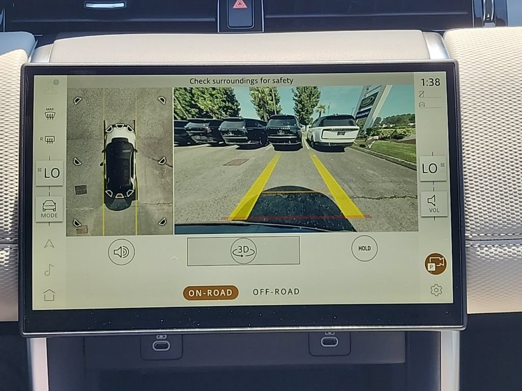 New 2026 Land Rover Discovery Sport Landmark AWD/4WD image 26