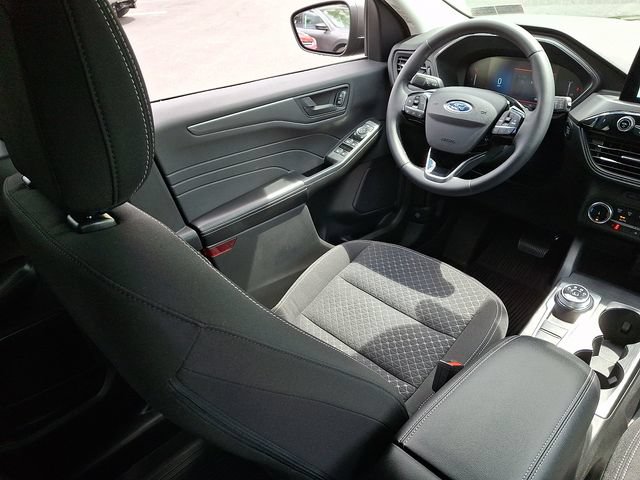 Certified 2023 Ford Escape Active AWD/4WD image 17