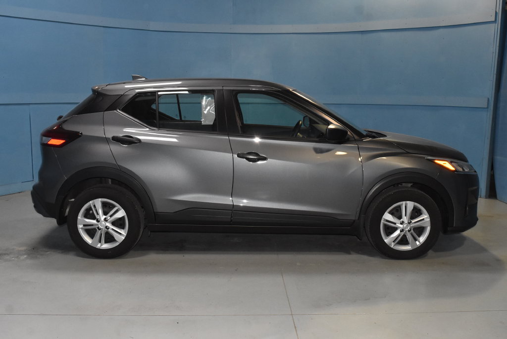 Certified 2025 Nissan Kicks Play S FWD image 18