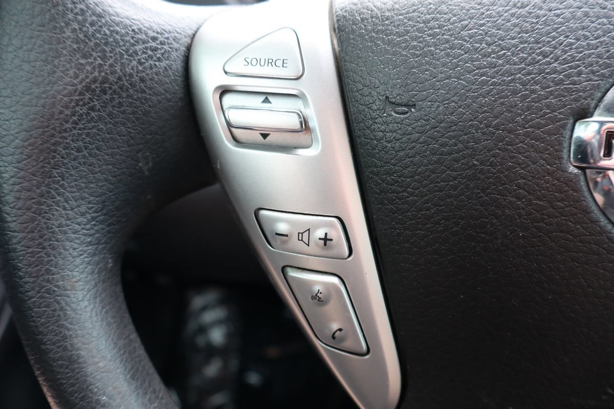 Used 2019 Nissan Versa SV FWD image 29